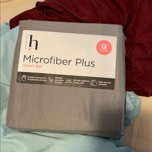 Queen size sheet set